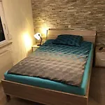 펜션 Casita - Sterneferienhaus Mit Garten, Sauna Und Wallbox *